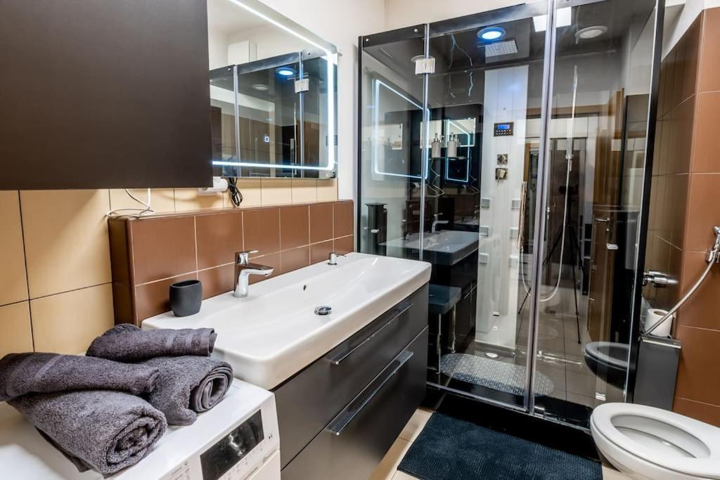 Apartman Strieborna V Centre Mesta Besztercebánya Kültér fotó